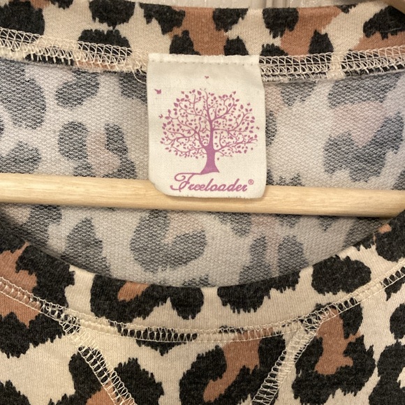 EUC Freeloader leopard short sleeved top. Size small. - Picture 5 of 6